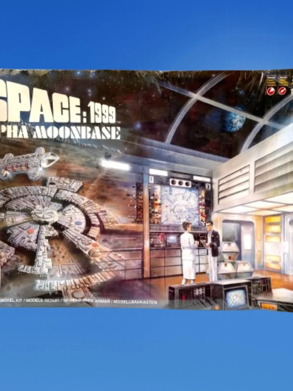 Alpha Moonbase Space 1999 AMT ERTL Model Kit Vintage Moon Base New Sealed Dents